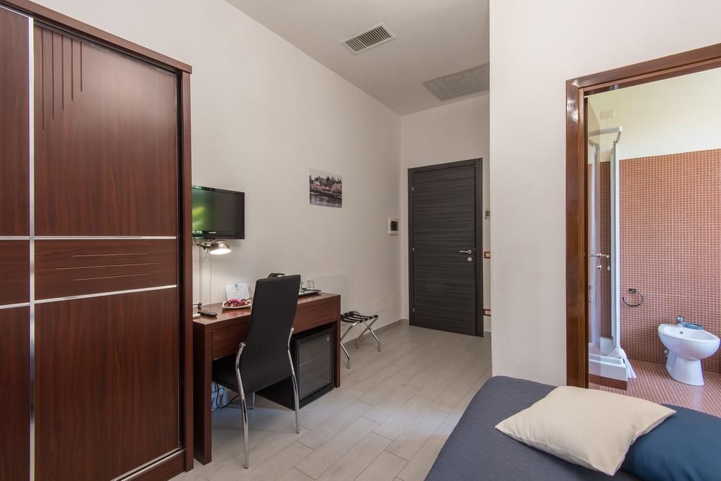 רומא Eroom42 Guest House מראה חיצוני תמונה